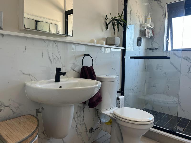 1 Bedroom Property for Sale in Sandown Western Cape